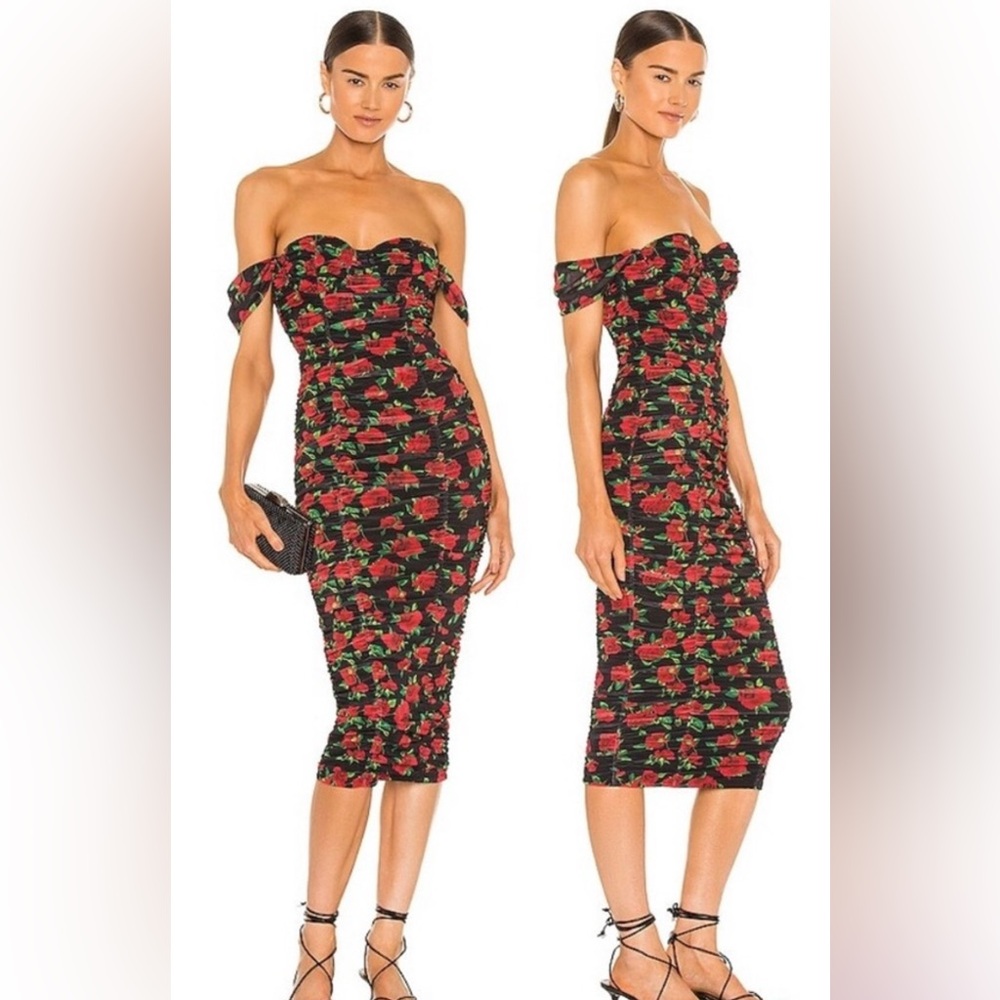 NWT NBD ROBIN RUCHED MIDI DRESS. 
SIZE S